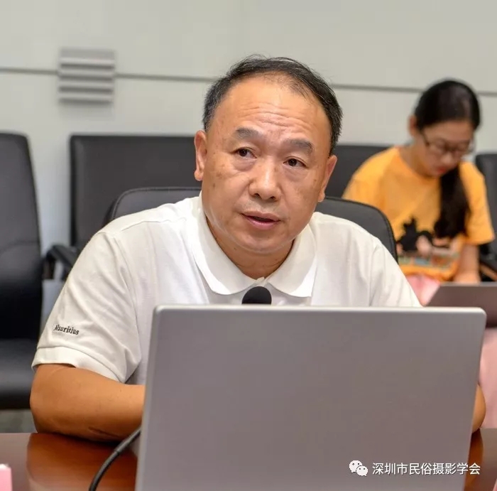 深圳市摄影家协会主席—赵青